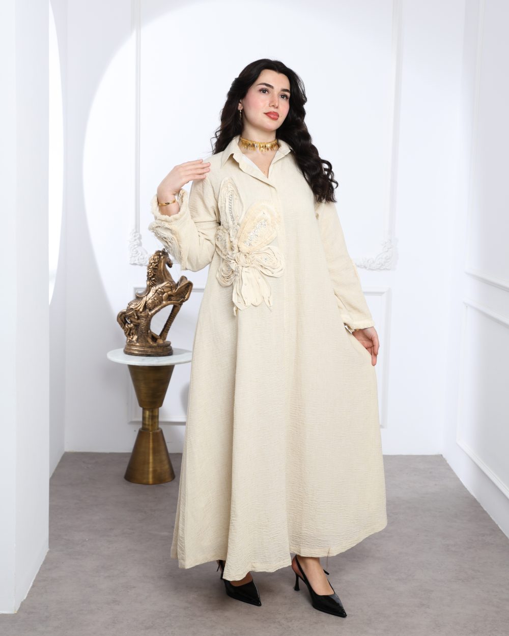 دراعه كويتي بتطريز كرستال فريد من نوعه